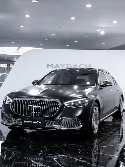 深圳14岚图汽车的售后服务让用户无忧出行，迈巴赫未来的豪华车趋势